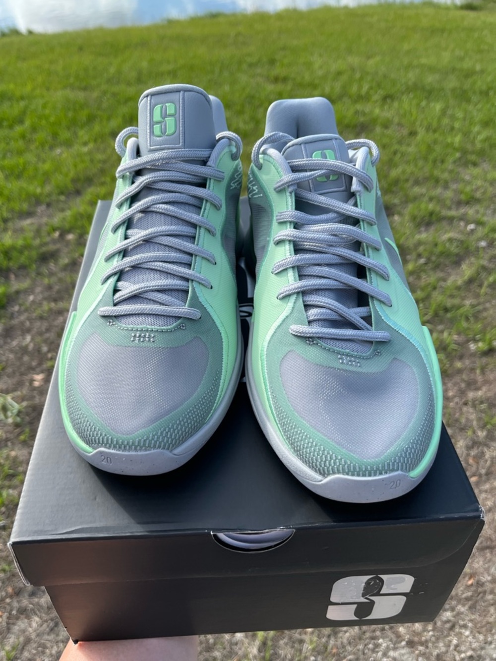 New In Box Nike Sabrina Ionescu LowTop Sneakers in Green & Gray Womans Size 10.5 - Picture 5 of 13